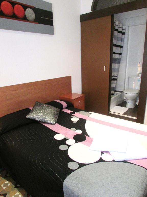 Hostal Lima Barcelona Bagian luar foto